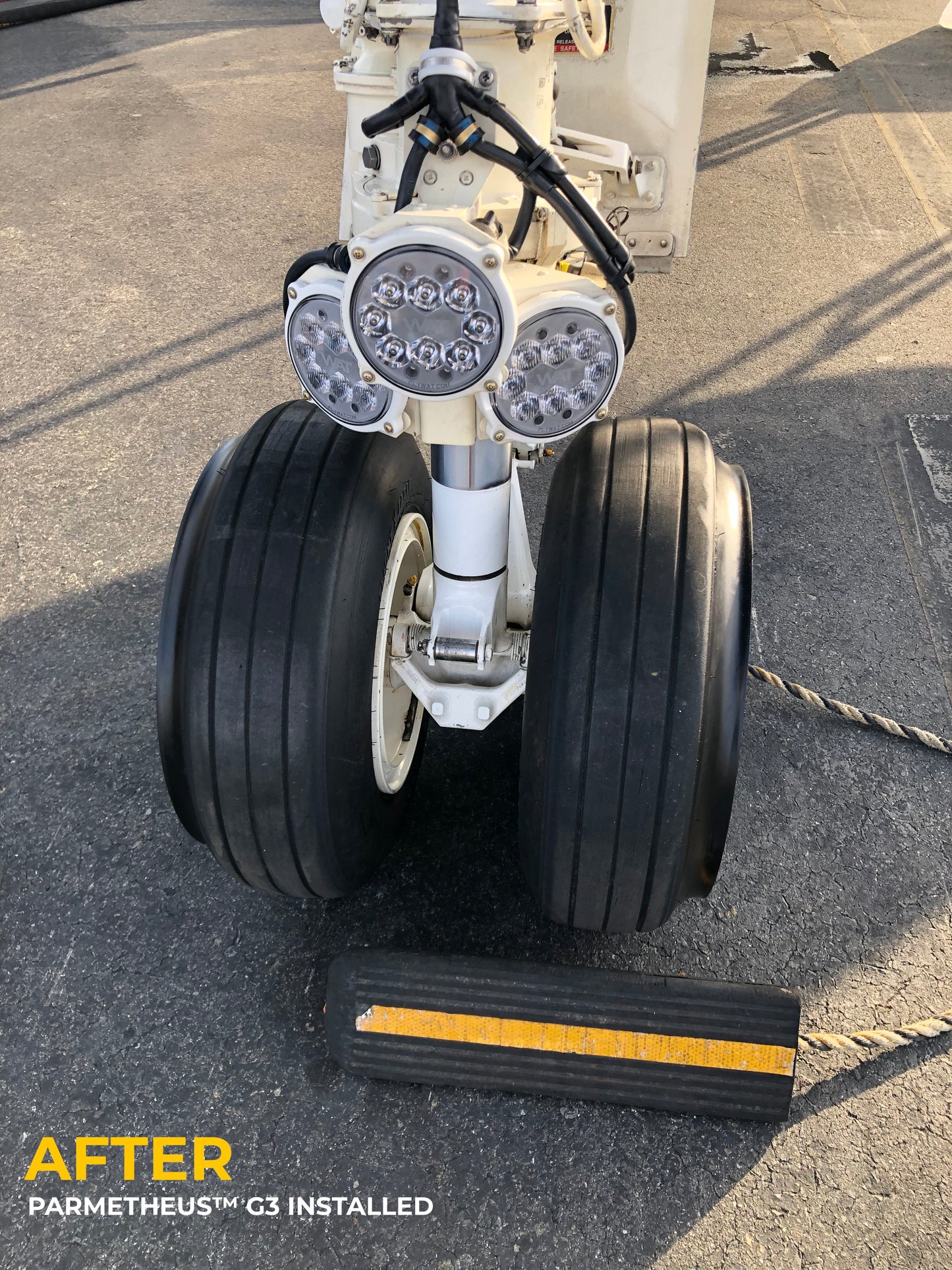 Gulfstream G350, G450, GV, G500, G550 Parmetheus™ G3 LED Landing Light and Taxi Light Kits