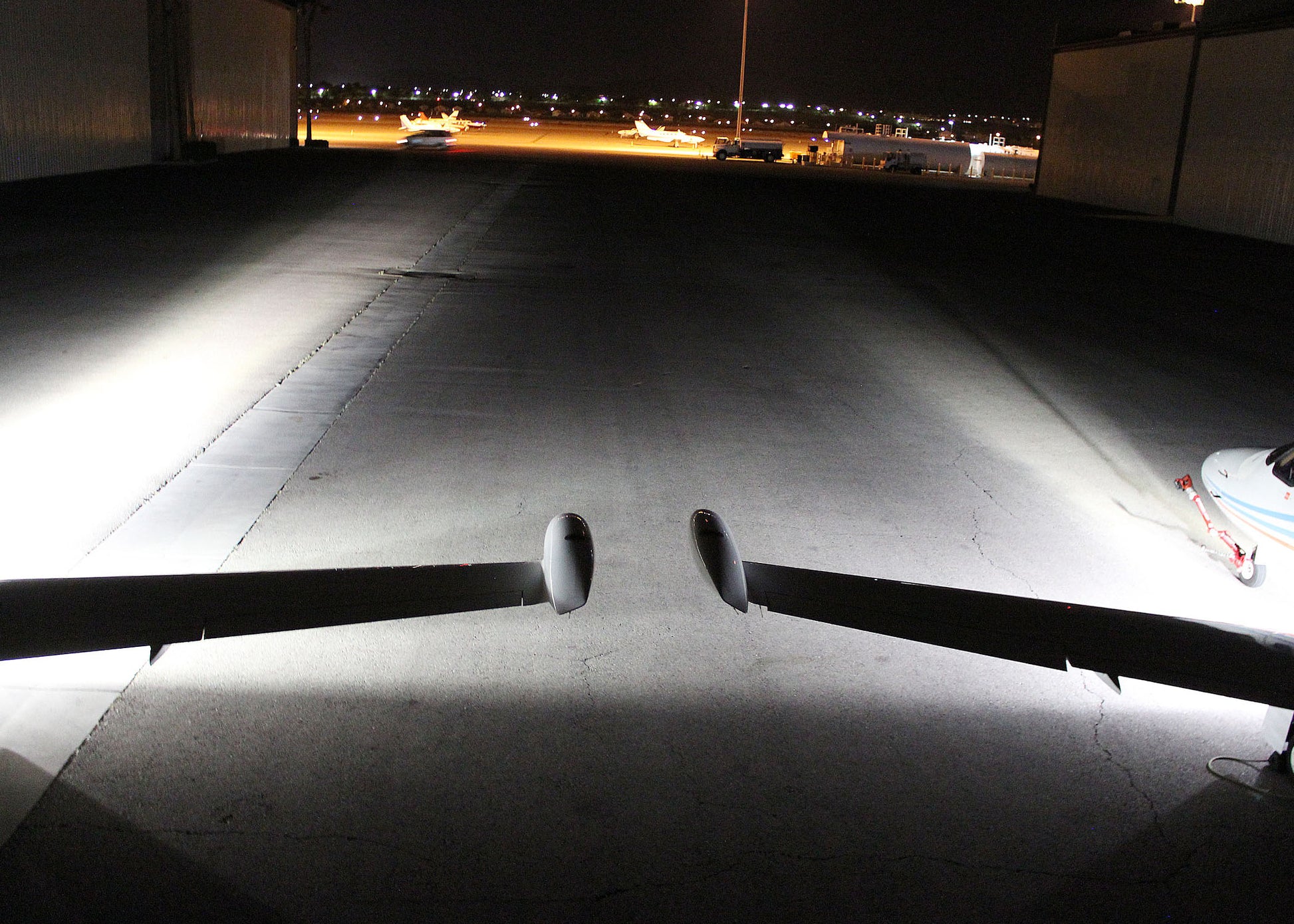 HID Performance Lighting System for Eclipse EA500 At Night