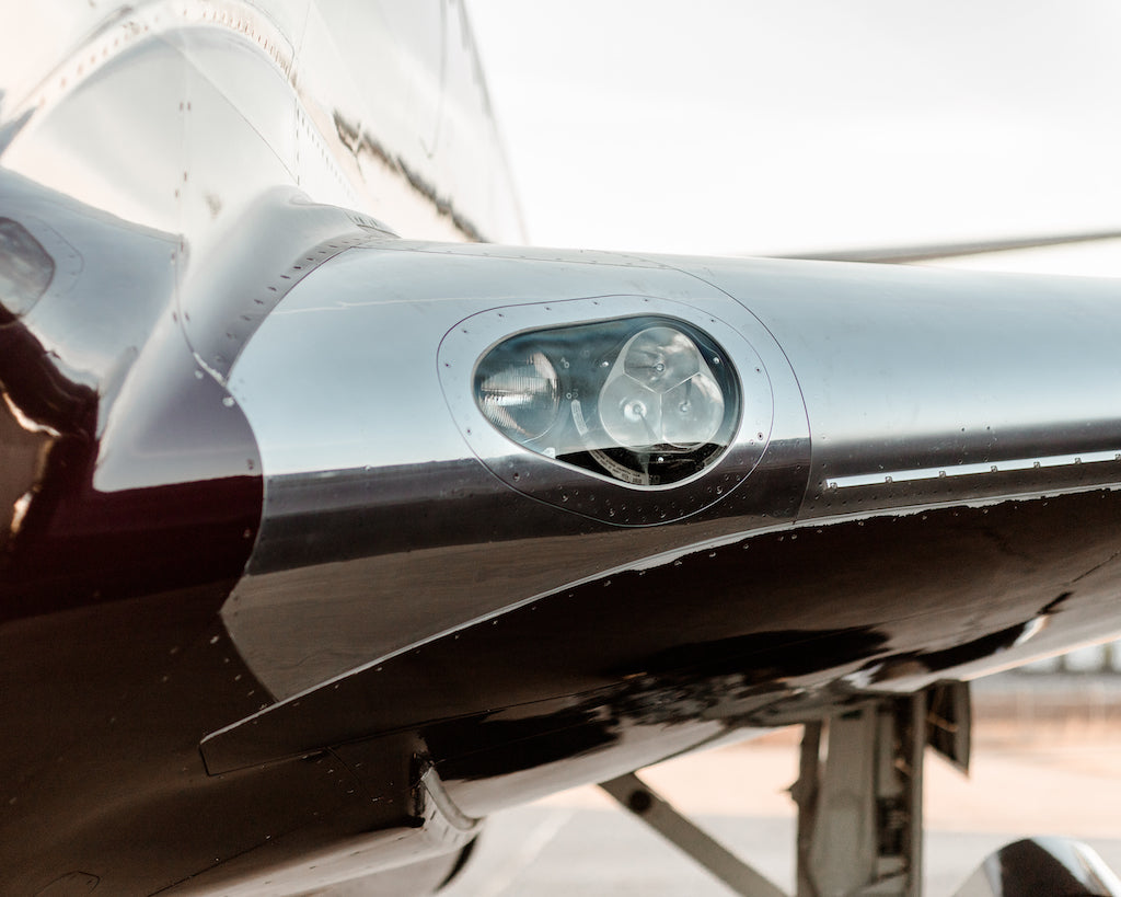 HID Lighting for Boeing 737 Installed Close Up