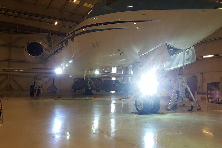Mid-Cabin Series Landing Light for Gulfstream Aircraft Installed