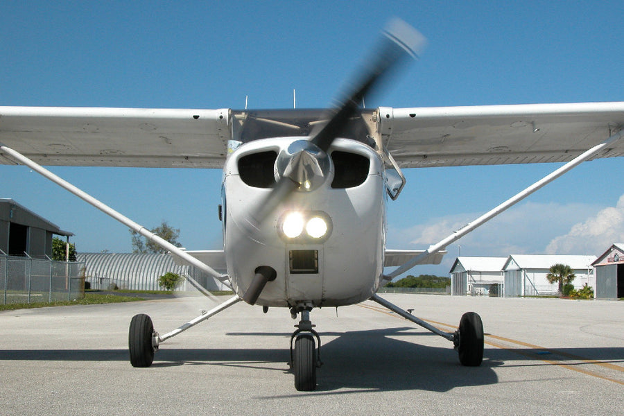 HID Landing Lights for Cessna Aircraft Installed