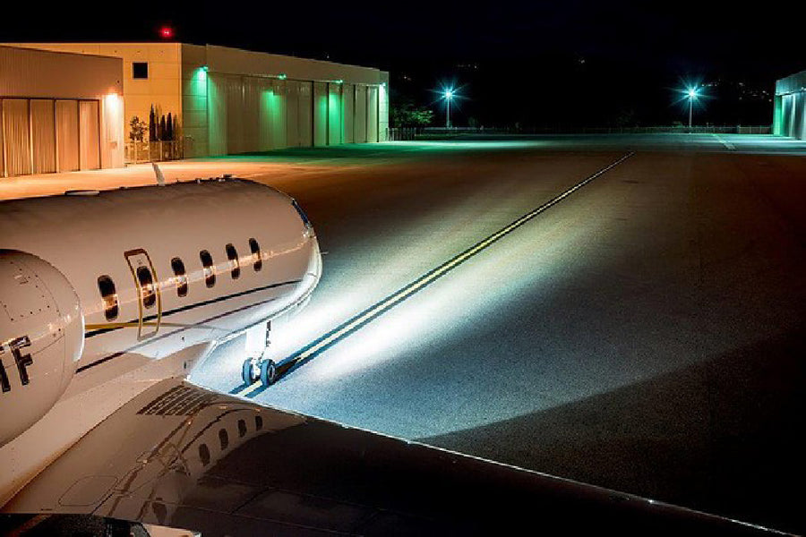 HID Landing Lights for Challenger CL-300 At Night